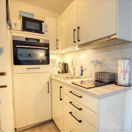 - Haus F, App 0f0508 Apartment